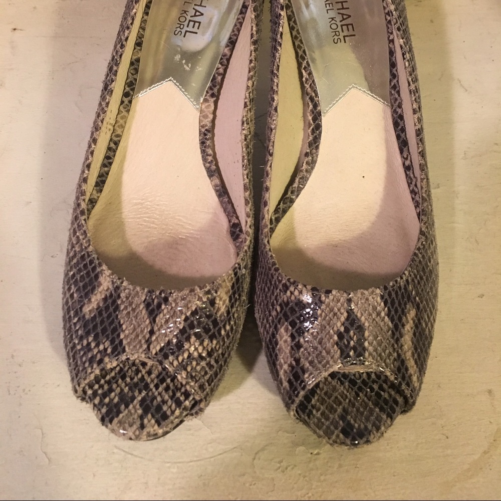 Michael Kors peep toe pump shoes